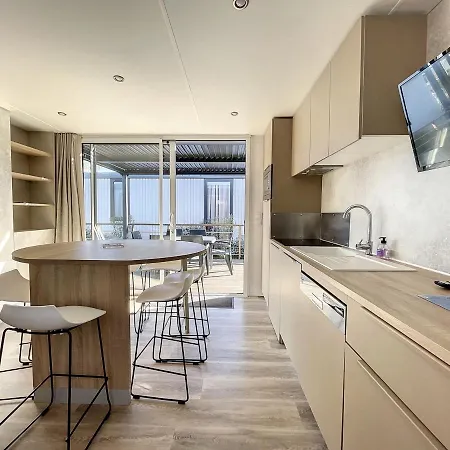 Mobil-home Tout Confort 6 Pers, 3 Ch, 2 Sdb, Piscine, A 200m De La Plage, Plein Coeur De - Fr-1-361a-55 Jullouville-les-Pins