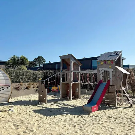 Mobil-home Confort 6 Pers, 3 Ch, 2 Sdb, Piscine, A 200m De La Plage, Plein Coeur De - Fr-1-361a-55