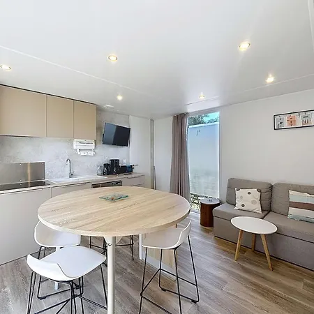 Mobil-home Confort 6 Pers, 3 Ch, 2 Sdb, Piscine, A 200m De La Plage, Plein Coeur De - Fr-1-361a-55 Holiday home *