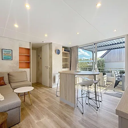 Mobil-home Confort 6 Pers, 3 Ch, 2 Sdb, Piscine, à 200m De La Plage, Plein Cœur De - Fr-1-361a-55 * Jullouville-les-Pins